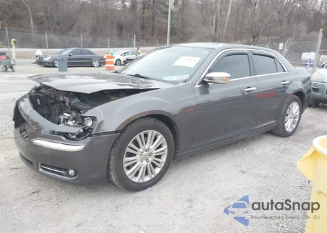 2013 Chrysler 300C из США, поврежденный, VIN 2C3CCAKT3DH543205